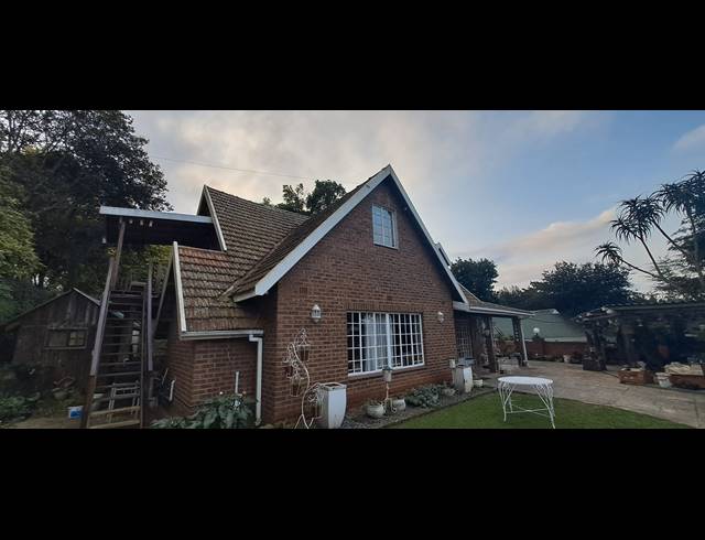 2 BEDROOM APARTMENT RENTED IN CLARENDON